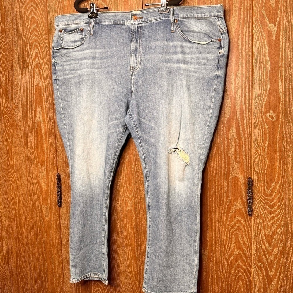 J.Crew Denim Light Wash Distressed Jeans Size 37 Plus Size Streetwear Casual - Picture 2 of 8
